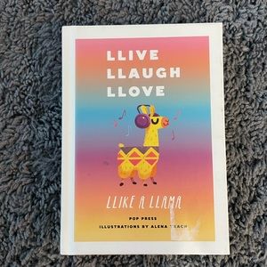 NWT Live Laugh Love - Like a Llama